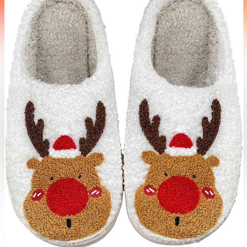 REINDEER FUZZY SLIPPERS